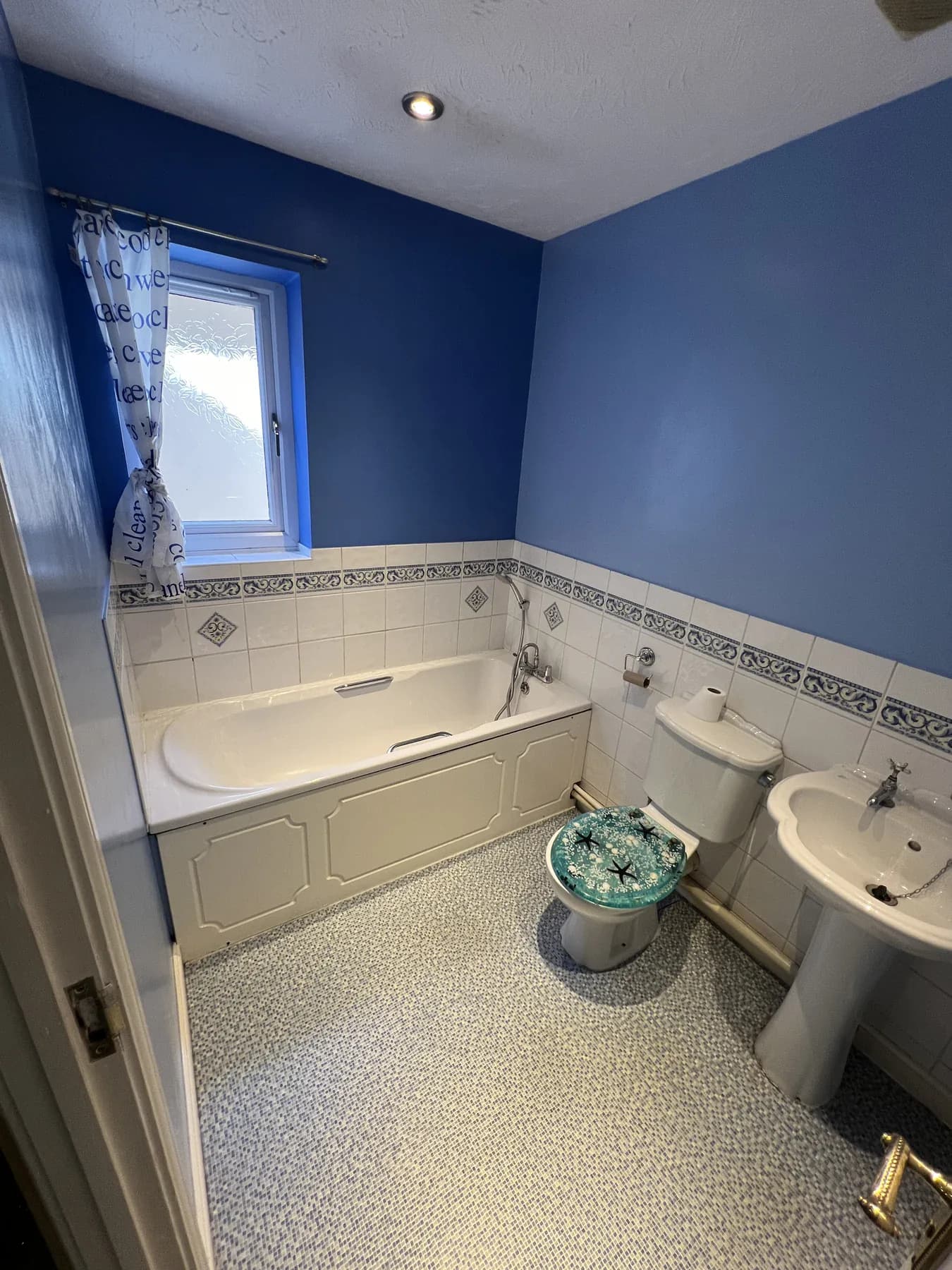 Bathroom tiling and shower finish by Truscon - before